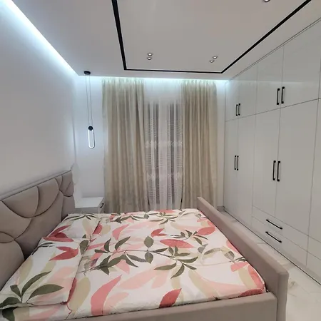 Luxury 2br At Delijorgji Complex